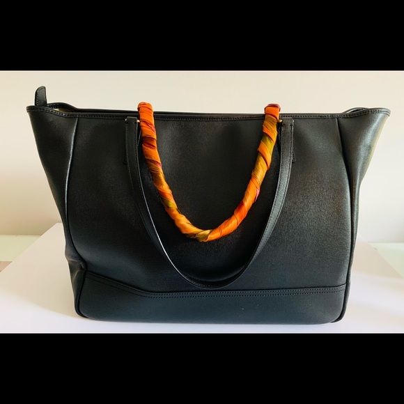 Authentic black large Coach leather tote - Picture 2 of 13